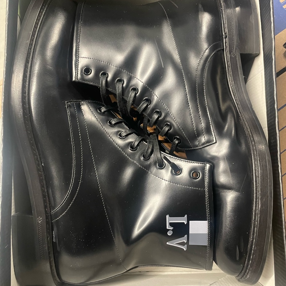 Louis Vuitton Voltaire Leather Boots 10M / US11